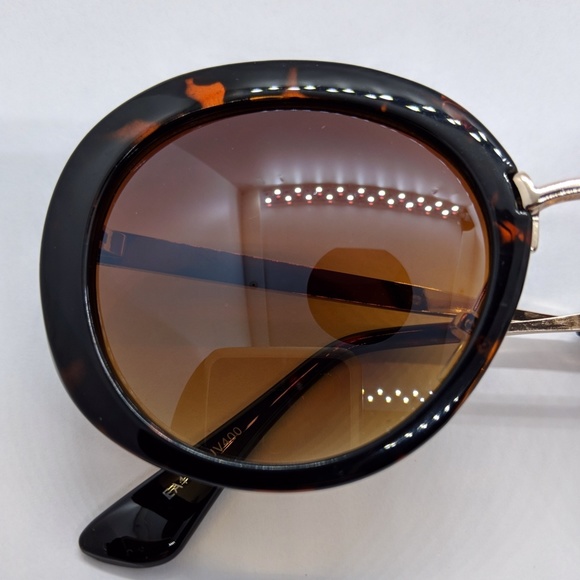 Nwt retro chic sunnies - Picture 4 of 4